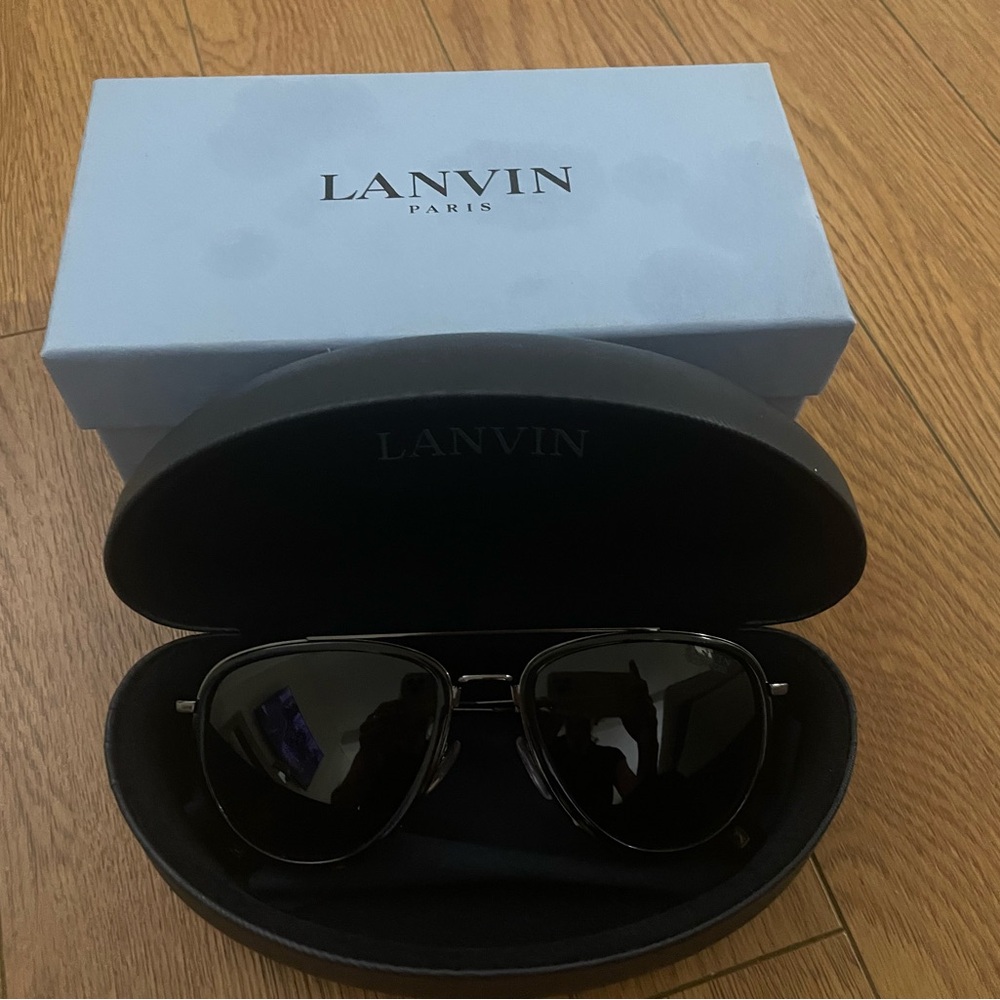 Lanvin Elegant Black Sunglasses